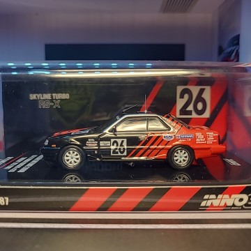NISSAN SKYLINE 2000 RSX...