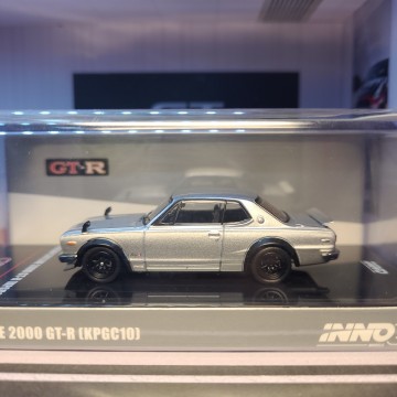NISSAN SKYLINE 2000 GTR...