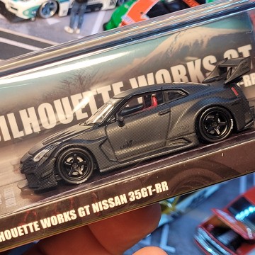 NISSAN 35 GT RR LB...