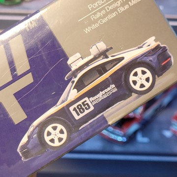 PORSCHE 911 DAKAR RALLYE...