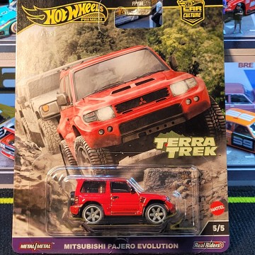 MITSUBISHI PAJERO EVOLUTION...