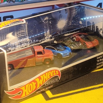 HYPER CARS DIORAMA HOT...