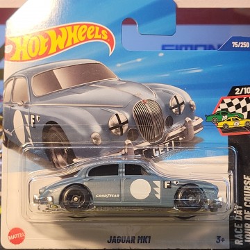 JAGUAR MK1 GRIS RACE DAY...