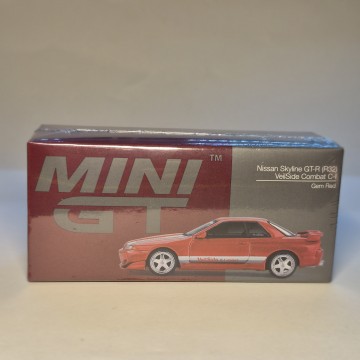 Nissan Skyline GT-R (R32)...