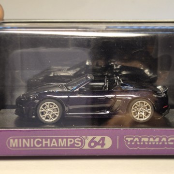 Porsche 718 Spyder RS viola...